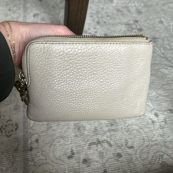 Fossil wristlet - Picture 4 of 4